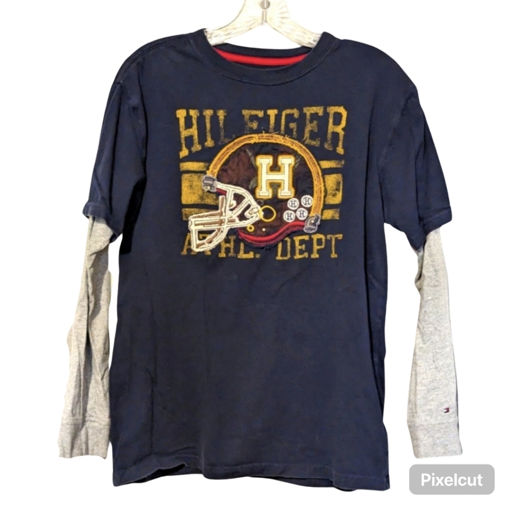 Vintage Tommy Hilfiger 3D Graphic Long-sleeve T-shirt. Boys Size: XL(16/18)